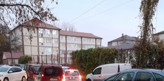 FOTO Străzile din Focșani nu au ”rezistat” nici la aceste ploi