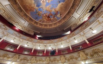 Sărbătoare importantă, mâine, la Focșani: 112 ani de la inaugurarea Teatrului Municipal / Tur ghidat și spectacole pentru iubitorii teatrului