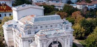 Tinerii talentați, așteptați la Teatrul Municipal Focșani pentru audiții / 3 roluri puse în joc