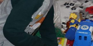 VIDEO Polițiștii au adus zâmbete pentru copiii și bătrânii din satele vrâncene