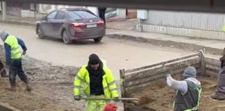 VIDEO Cum se lucrează pe străzile din Focșani / E de râs sau nu?