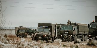 FOTO Exerciții complexe ale militarilor focșăneni aflați în misiune în Polonia