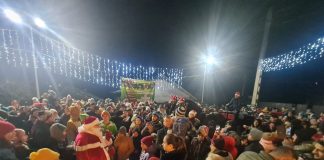 Moș Crăciun a venit joi seară la copiii din Vizantea-Livezi