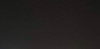 VIDEO Blocaj pe drumul spre Suraia. Mașinile de deszăpezire au rămas blocate în nămeți