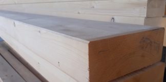 A furat grinzi de lemn din curte, iar acum are dosar penal