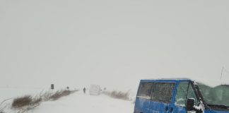 Ora 17:00 – multe sectoare de drumuri naționale din Vrancea sunt, în continuare, închise sau cu restricții de trafic