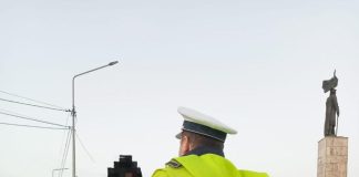 Polițiștii au amendat 34 de pietoni care traversau prin locuri nepermise