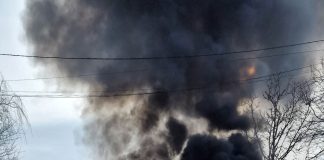 O mașină a ars în comuna Măicănești