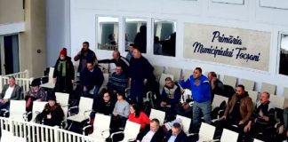 Piețarii care aveau tarabe pe trotuarul lateral din Piața Moldovei vor fi relocați în interior sau în spatele pieței