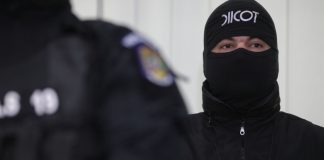 21 de persoane aduse la DIICOT Vrancea, în dosarul prejudicierii Primăriei Vânători cu 12,3 milioane de lei