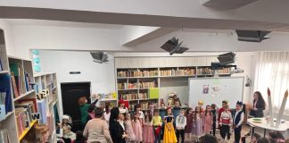 FOTO Elevii și cadrele didactice de la Școala ”Anghel Saligny” au sărbătorit Ziua Mondială a Teatrului
