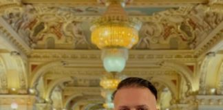 Un tânăr politician vrâncean se însoară cu o solistă de muzică populară din Vaslui