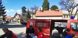 Crucea Roșie Vrancea a transportat 30 de tone de ajutoare umanitare în Ucraina, în luna martie