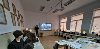 Campanie de prevenire și informare derulată de jandarmi la Liceul ”Simion Mehedinți” din Vidra