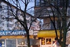 ULTIMA ORĂ A intrat cu mașina în covrigărie