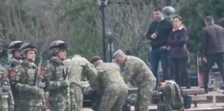 VIDEO Un militar a leșinat la Focșani în timpul discursului premierului Nicolae Ciucă