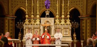 VIDEO ÎPS Aurel Percă, arhiepiscop mitropolit de București: ”Cristos a Înviat!”