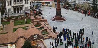 Aproximativ 50 de fermieri vrânceni au protestat în fața Prefecturii. Care sunt revendicările lor