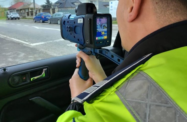 Tânăr din Vrancea, rămas fără permis de conducere în Buzău, din cauza vitezei excesive
