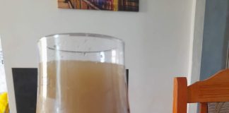 VIDEO Apa din comuna Răcoasa, infectată cu E.coli și bacterii coliforme. Primarul spune că DSP măsluiește probele