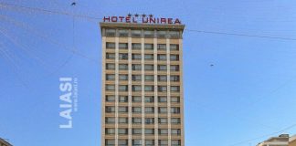 Protest la Iași împotriva unei instalații artistice. Un grup cere Primăriei să arate certificatul „de însemnătate istorică”