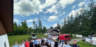 FOTO Pompierii vrânceni, alături de copii, de 1 Iunie