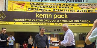 Handbal masculin: juniorii Focșaniului s-au calificat în semifinalele Turneului Final / Antrenorul Lucian Tucan, premiat de federație