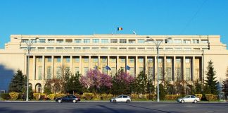 Proiect de reducere cu 10% a cheltuielilor administrației centrale / Premierul Bolojan: ”Unii pot să facă reduceri de personal, să lucreze la sporuri sau să ia alte măsuri”