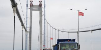 Au început testările la suprastructura podului suspendat peste Dunăre