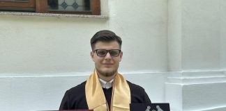FOTO Un tânăr vrâncean de 10: șef de promoție 2023 la Facultatea de Teologie Ortodoxă din București