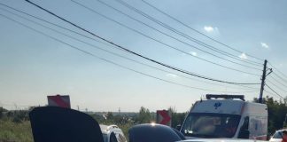 O șoferiță din Focșani a băgat în spital opt persoane într-un accident. Patru erau copii