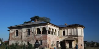 Conacul Neamțu a fost salvat. Sediu de CAP, degradat după ’89 și reabilitat cu ajutorul donaţiilor