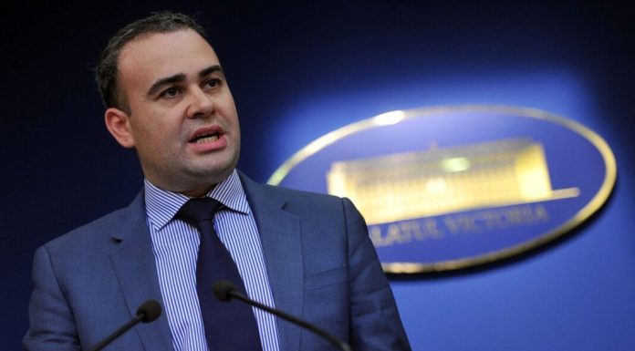 Judecătoria Focșani i-a respins cererea fostului ministru Darius Vâlcov de liberare condiționată