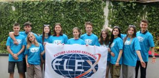 Elevii români de liceu sunt invitați să se înscrie la Future Leaders Exchange Program (FLEX) 2024-2025