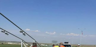 VIDEO Italienii au lucrat românește: zeci de șuruburi nestrânse la un parapet al podului suspendat de la Brăila