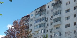 Incendiu în balconul unui apartament din Focșani