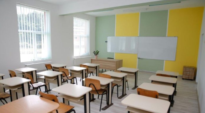 Weekend prelungit pentru elevi și profesori