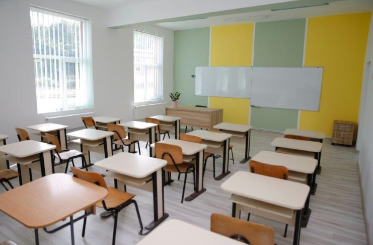 Weekend prelungit pentru elevi și profesori