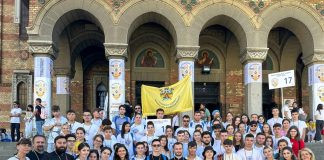 Zeci de tineri din Vrancea și Buzău au participat la Întâlnirea Internațională a Tinerilor Ortodocși de la Timișoara