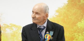 Veteran de război, sărbătorit la împlinirea vârstei de 100 de ani