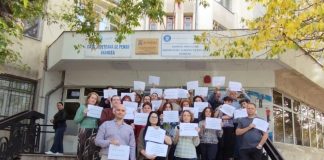 Ce le răspunde șeful Casei Naționale de Pensii angajaților nemulțumiți de salarii