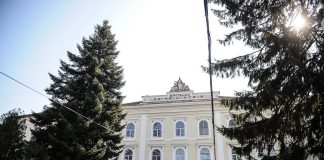 Doctoriță născută în Focșani, șefă de secție la un spital din Sibiu, cercetată pentru luare de mită
