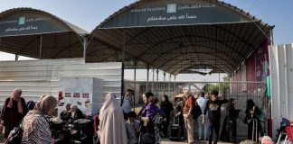 Peste 90 de cetăţeni români şi familiile acestora, evacuați marți din Fâşia Gaza