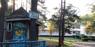 Tabăra Gălăciuc, aproape de ruină. Proiectul de modernizare a rămas pe hârtie