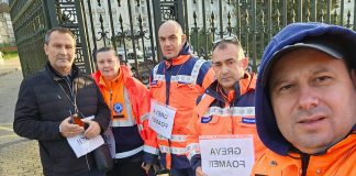 Proteste și greva foamei în serviciile de ambulanță din țară