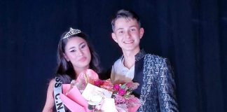 ”American dream” la Balul Bobocilor de la Colegiul Cuza. Cine au fost premianții