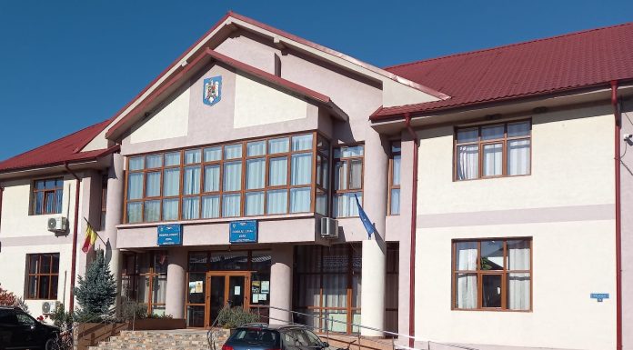Probleme cu calitatea apei și la Vidra / Apa din sistemul centralizat al comunei trebuie fiartă 10 minute înainte de a o folosi