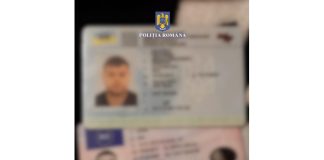 FOTO-VIDEO Percheziții în Bacău și Vrancea într-un dosar de uz de fals și înșelăciune: un bărbat falsifica permise și alte documente