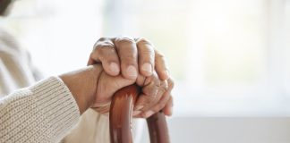 Drepturile de protecție socială se mențin în continuare pentru pensionarii care beneficiază de majorări ale cuantumurilor pensiilor