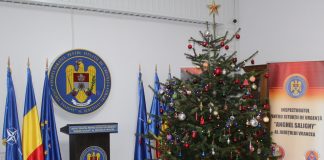 Atenţie sporită la bradul de Crăciun! Împodobiți casa în condiții de siguranță!
